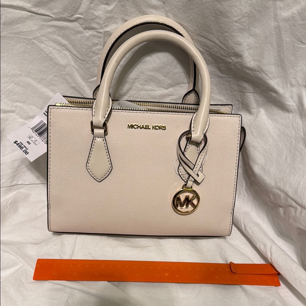 🌼🌼Michael Kors LT Cream SM CZ Satchel